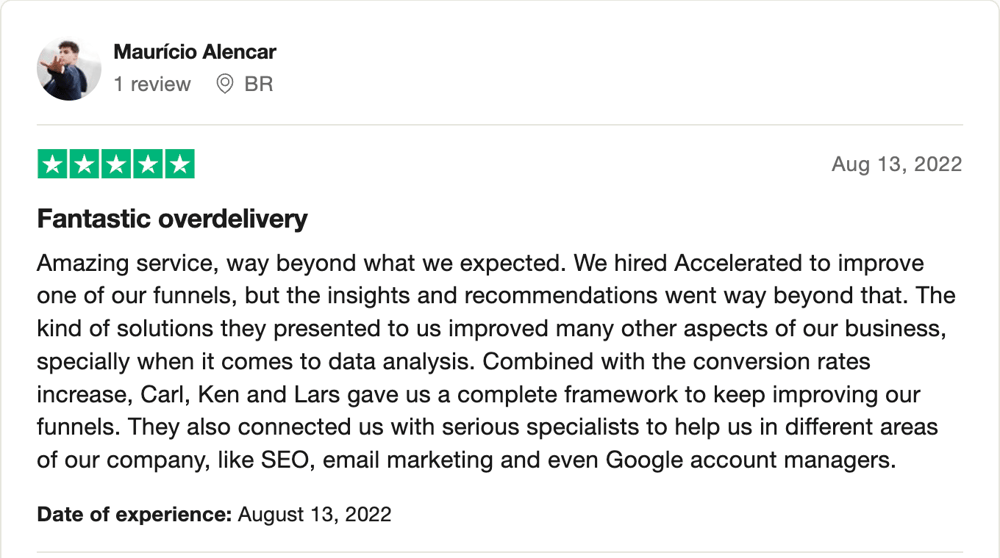 Trustpilot review by Mauricio Alencar, five stars